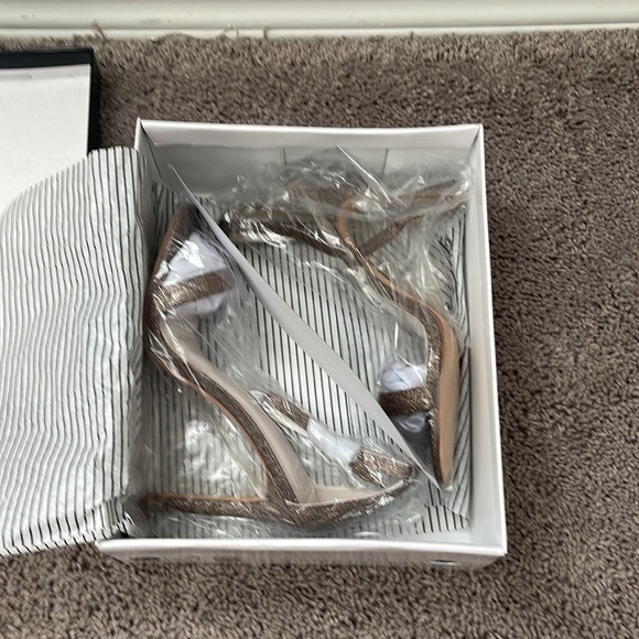 NWT DB Studio High heels multicolor sparkle size 6.5 - Picture 5 of 5